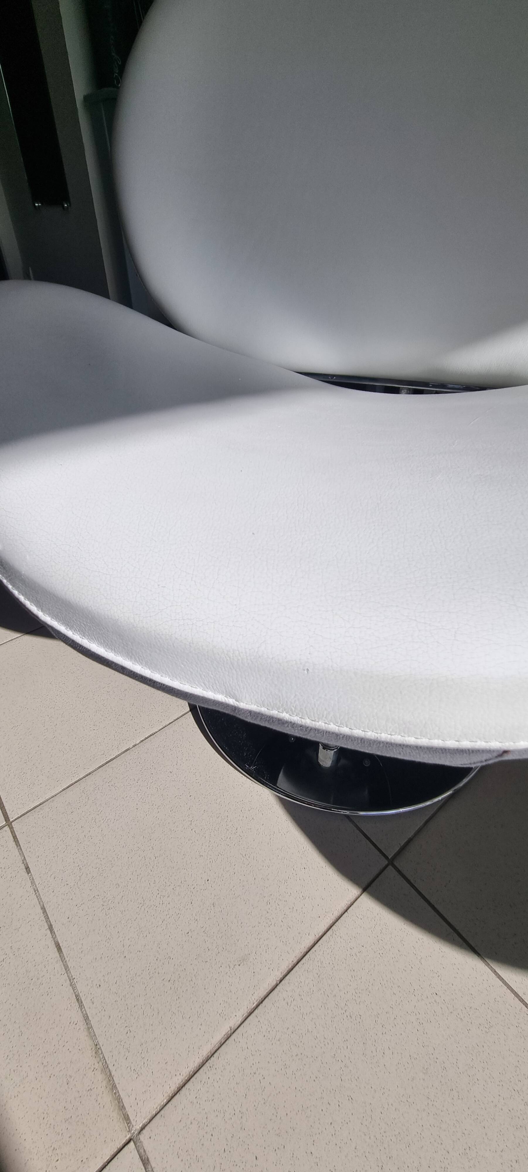 Pair of vintage retro armchairs Poltromec