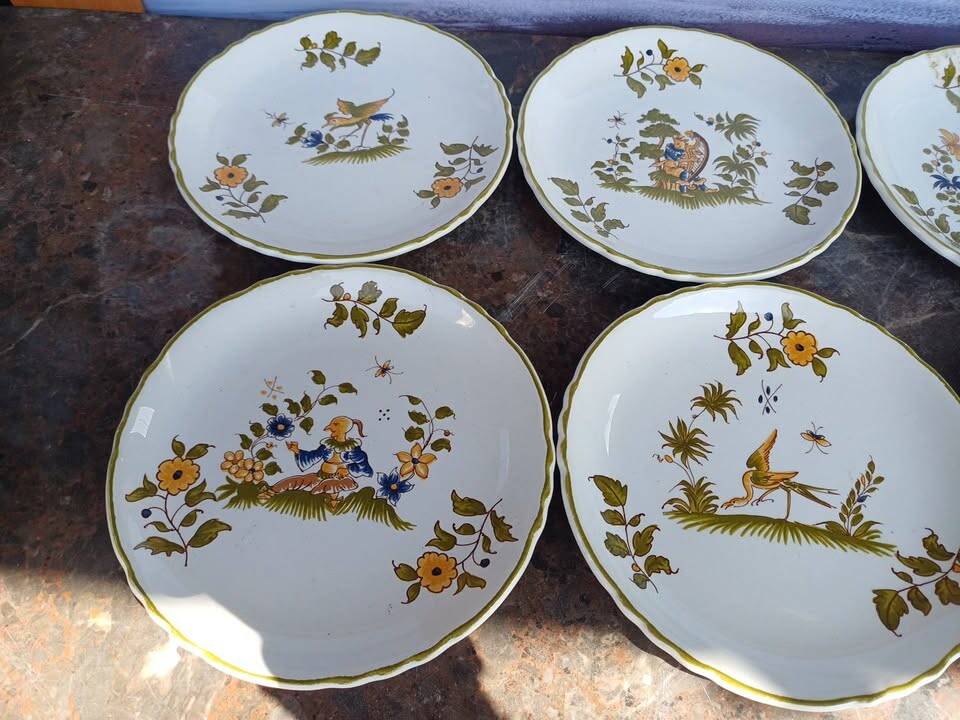 6 dessert plates, 18th century.