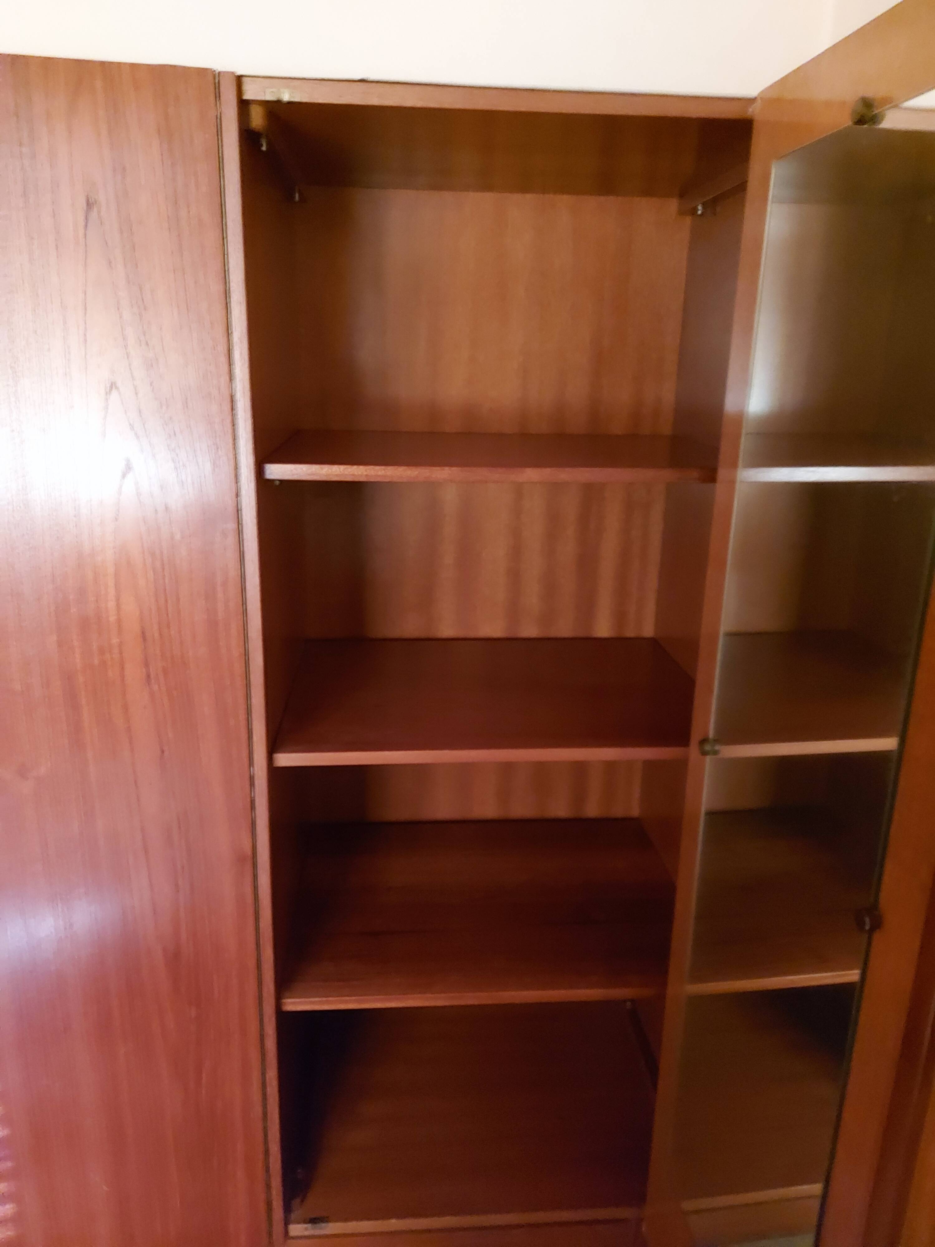 Vintage cabinet in palissandre