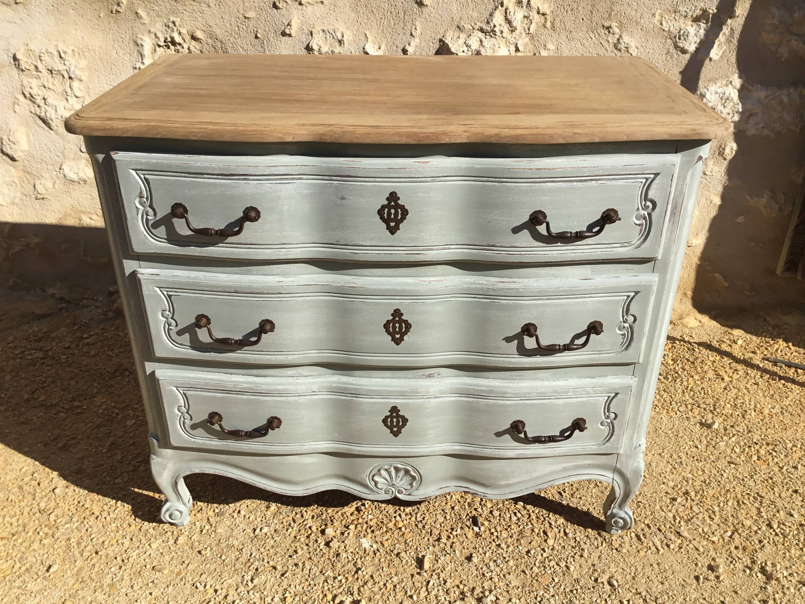 Louis XV style chest of drawers, patinated and waxed, natural wood top