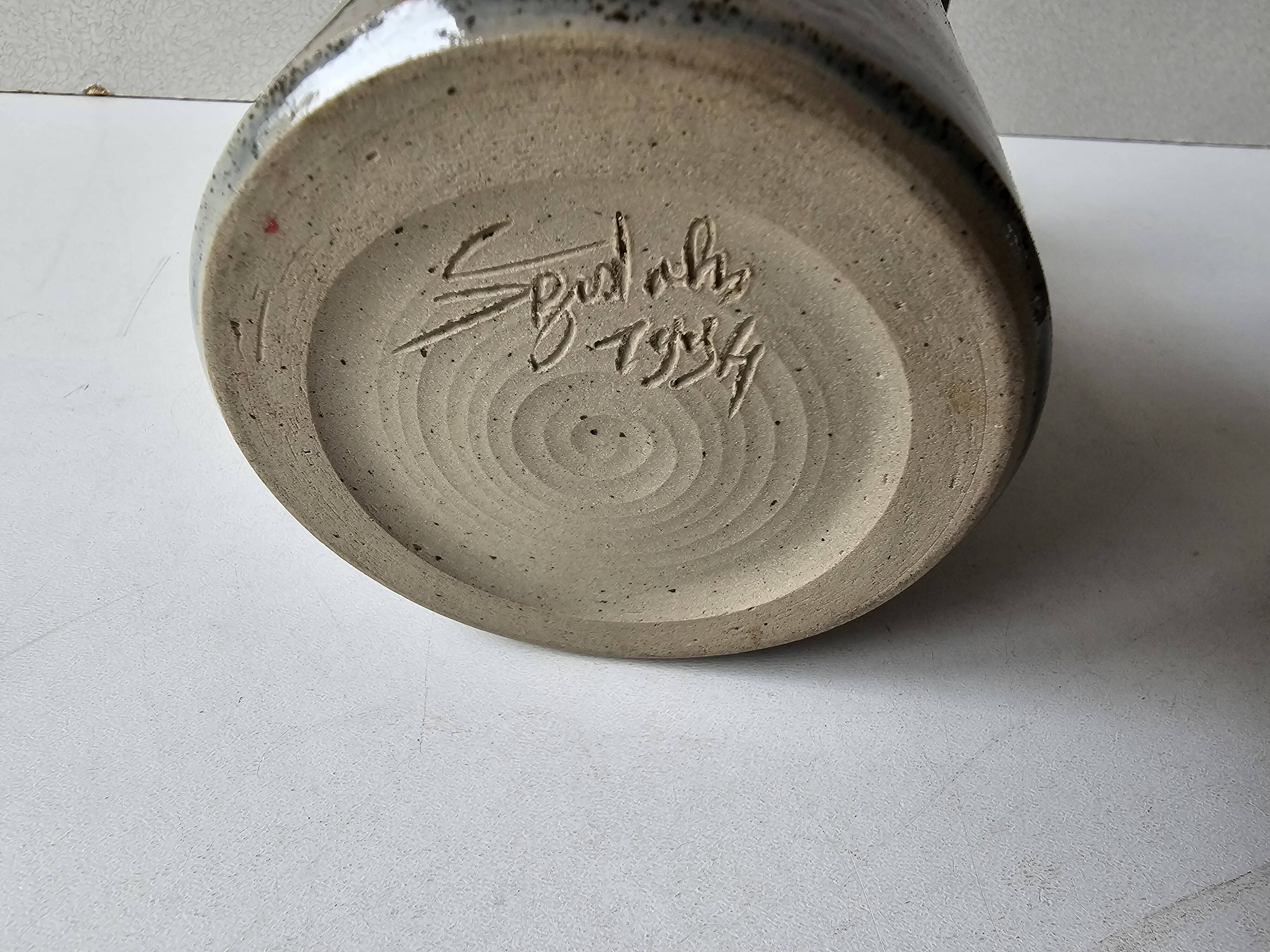 Free-form ceramic vase by colette szostak