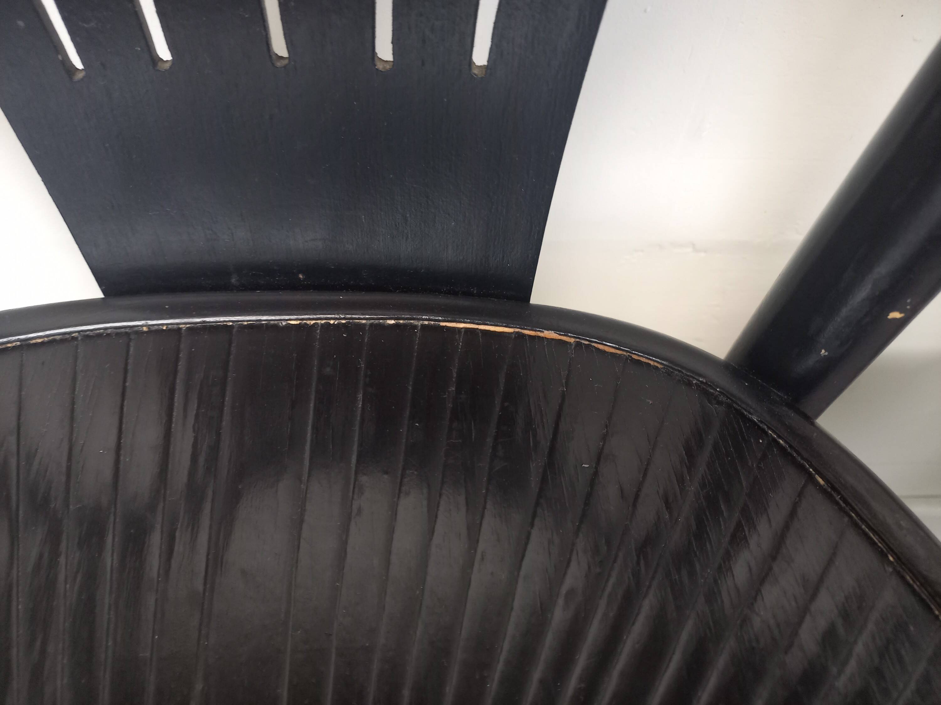 4 chaises bistrot noires