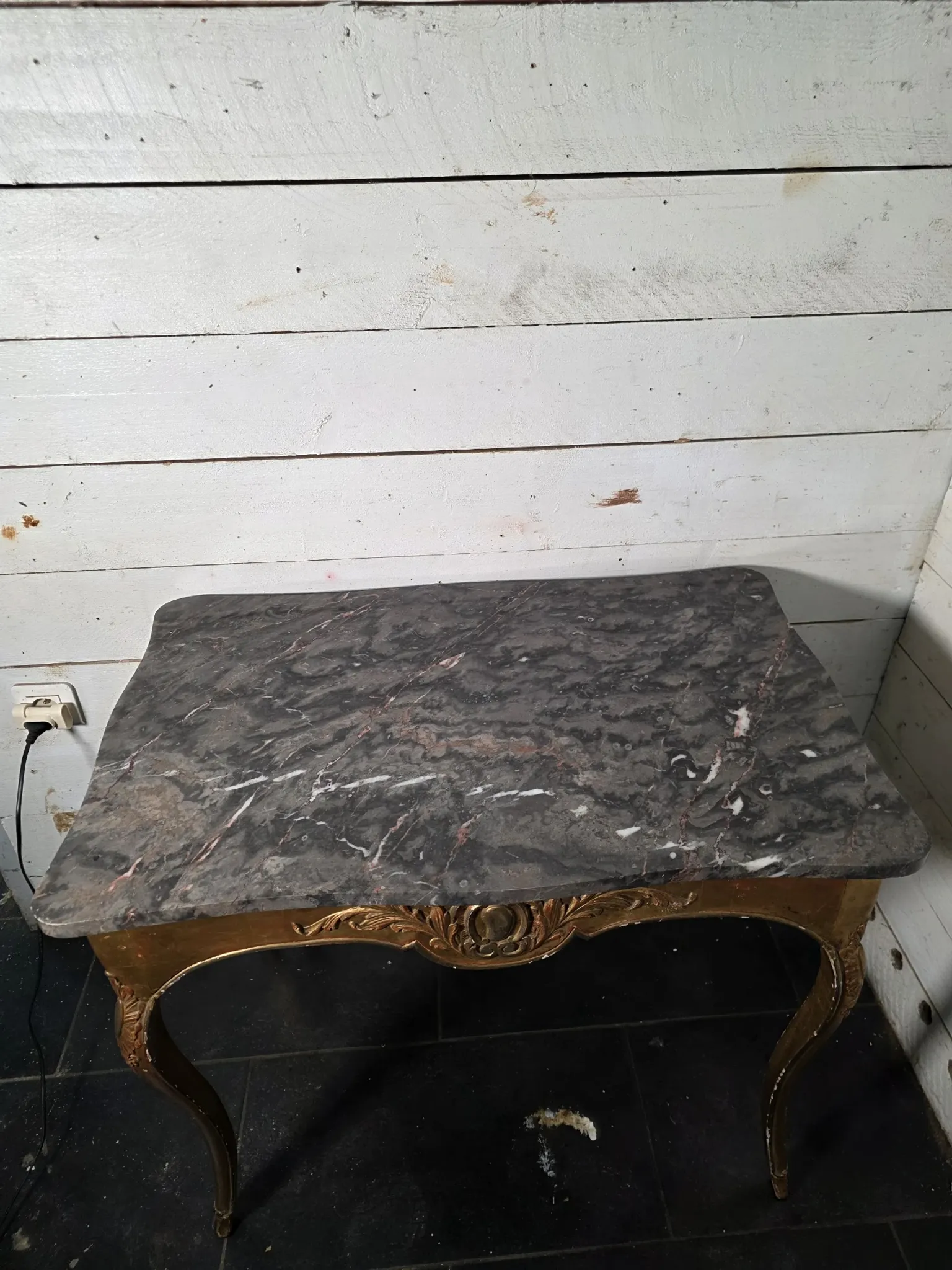 Console/table de milieu style Louis XV doré XIXè 