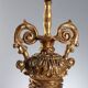 Lampe ancienne en forme de vase néoclassique en bois doré XIXe siècle