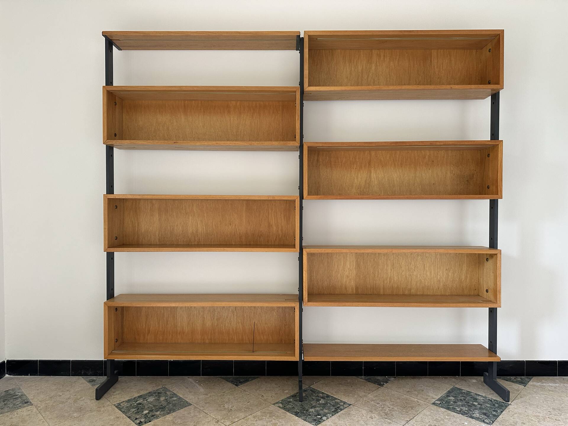 Grande bibliothèque design scandinave 1960