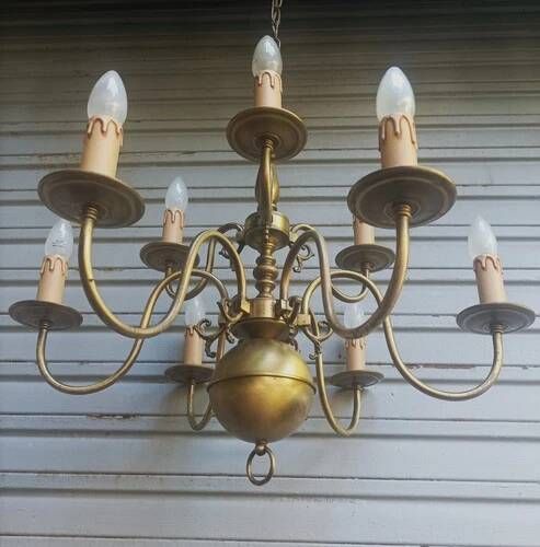 Important 9-light chandelier in Dutch style with 2 levels in brass - in working condition.