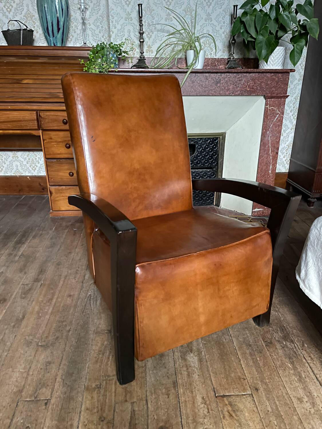 Leather and wood armchair from the 1930s - art deco - brown