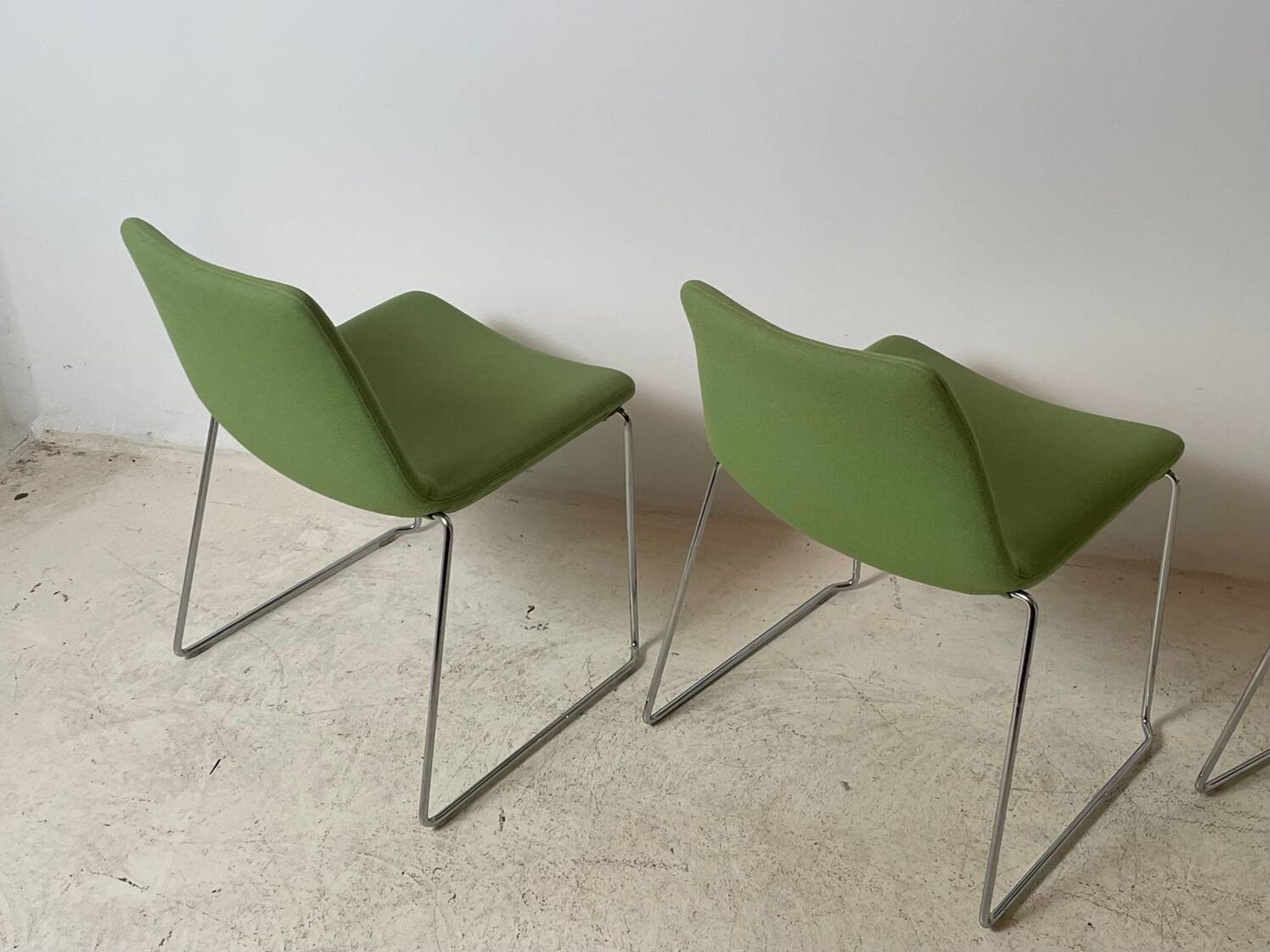 Chaise Cosmos B&B italia par Jeffrey Bernett