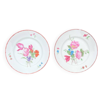 Paire d’assiettes en porcelaine de Limoges peintes et signées