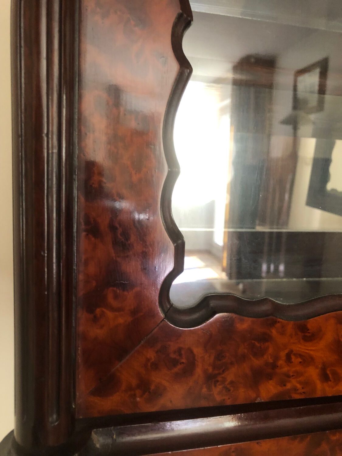 Vitrine murale Napoléon III