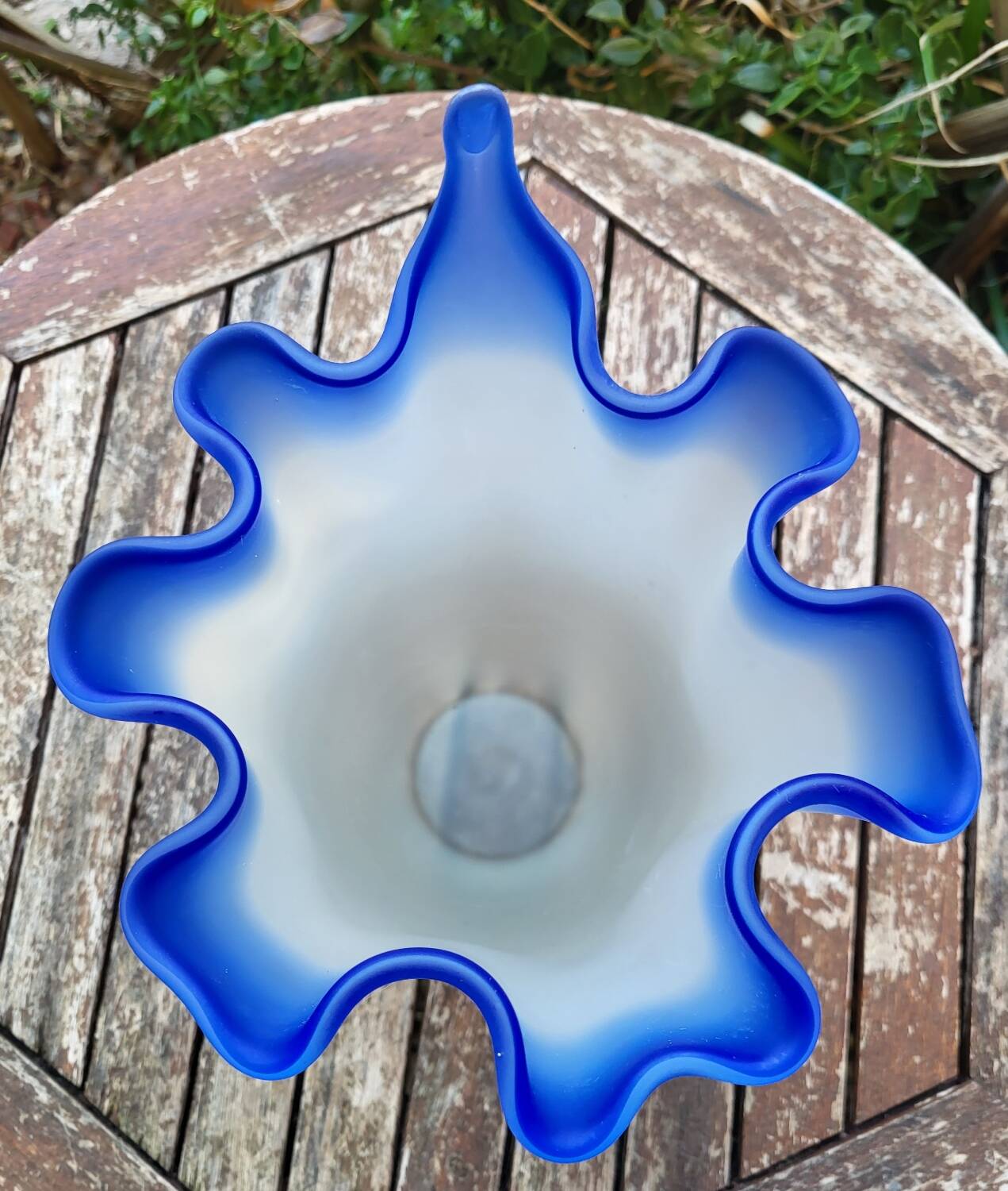 Murano handkerchief vase