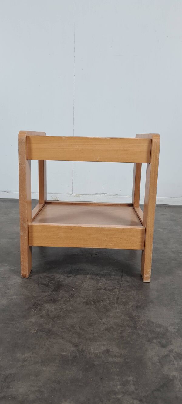 Chevet vintage en pin