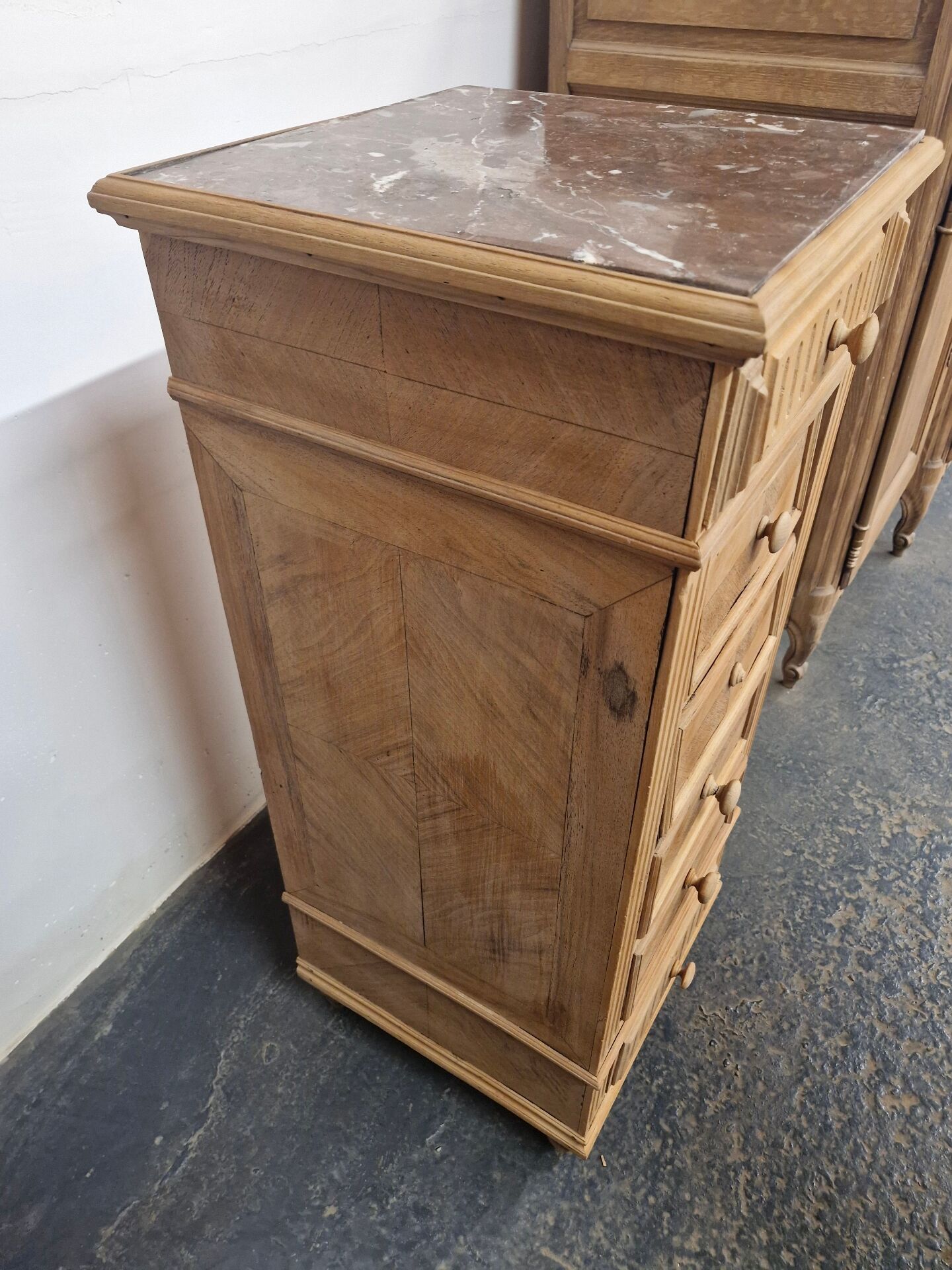 Chiffonier en bois aerogommer