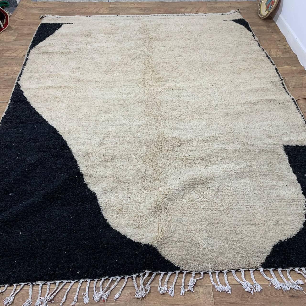 Handmade moroccan berber rug 140 x 96 cm