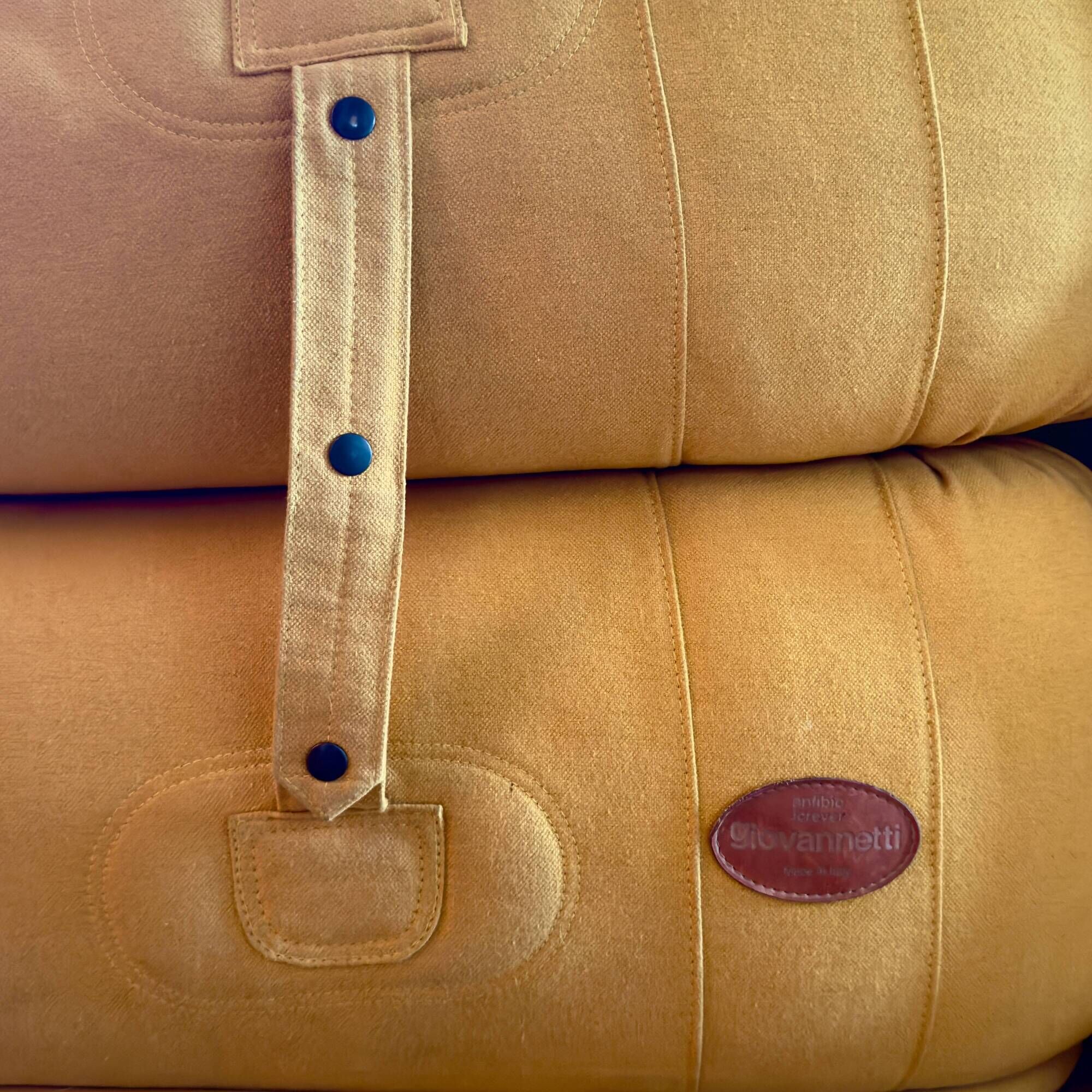 Canapé, Anfibio Sofa by Alessandro Becchi for Giovannetti