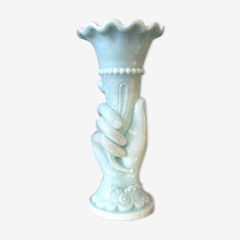 Vase en opaline bleue main tenant une corne d'abondance