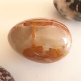 Alabaster cup and 3 eggs