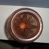 Vase en verre moulé rose style art deco