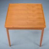 Danish Teak Model 28 Extendable & Reversible Side Table by Poul Hundevad for Hundevad & Co., 1960s