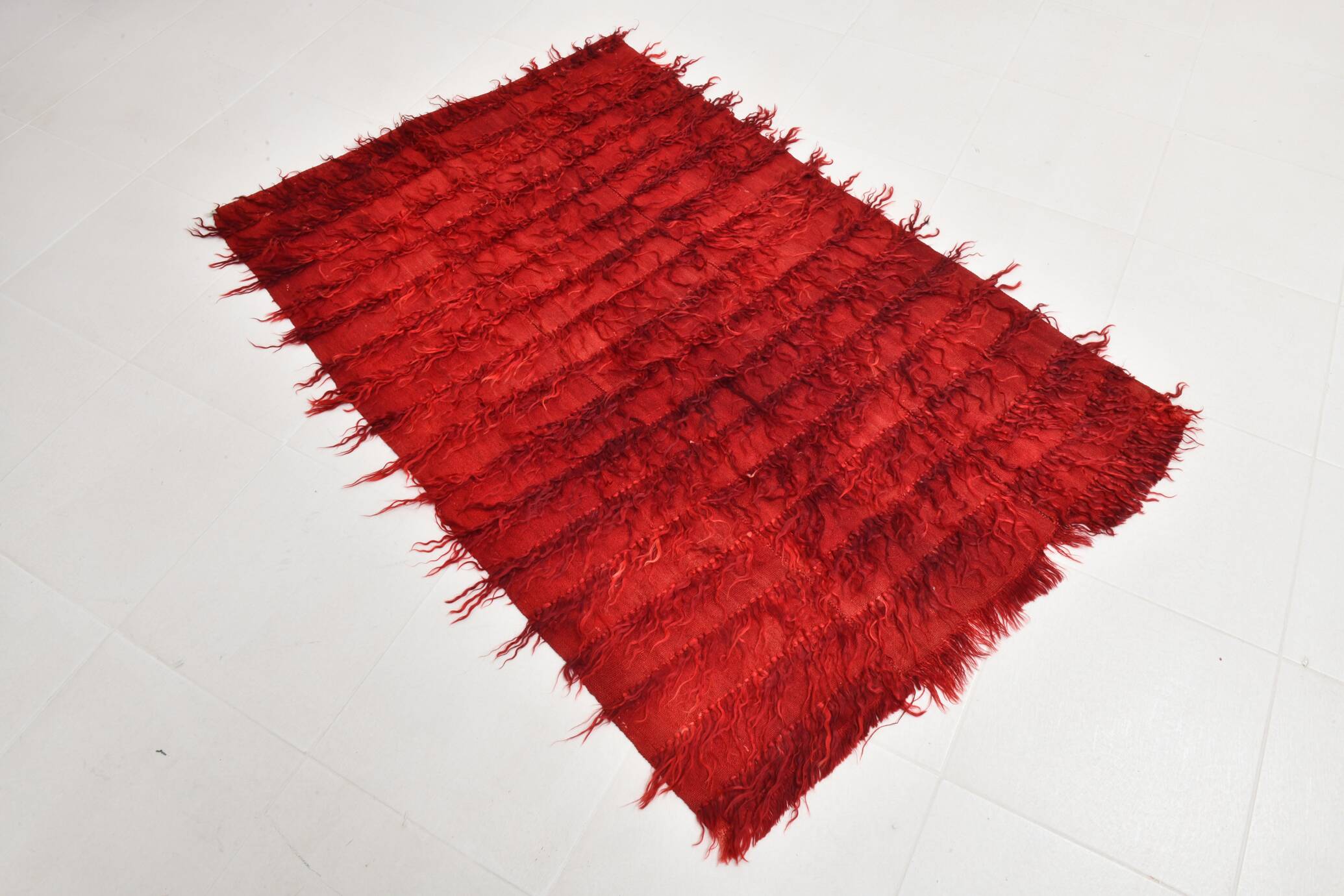3x5 Wine Red Long Hairy Vintage Kilim Rug, 108x162Cm