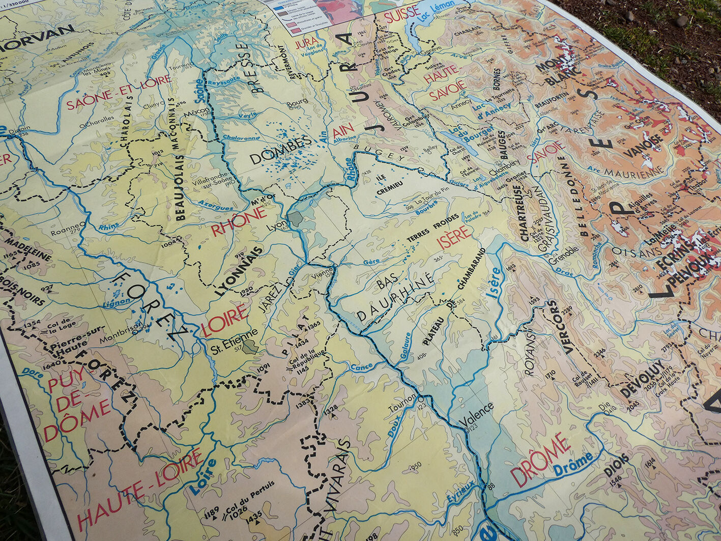 Old school vintage MDI Rhône-Alpes map