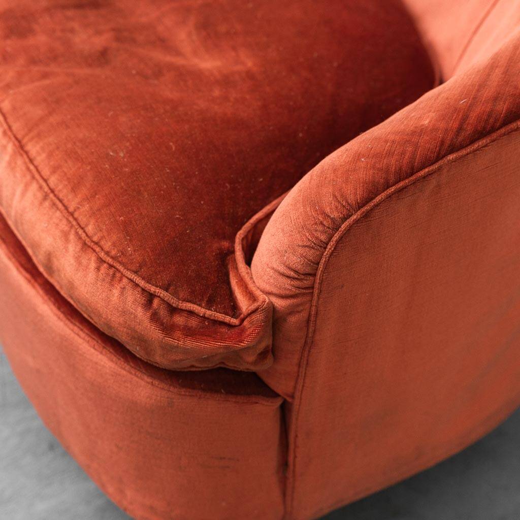 Divano 3 posti en velluto arancione anni '50 vintage modernariato