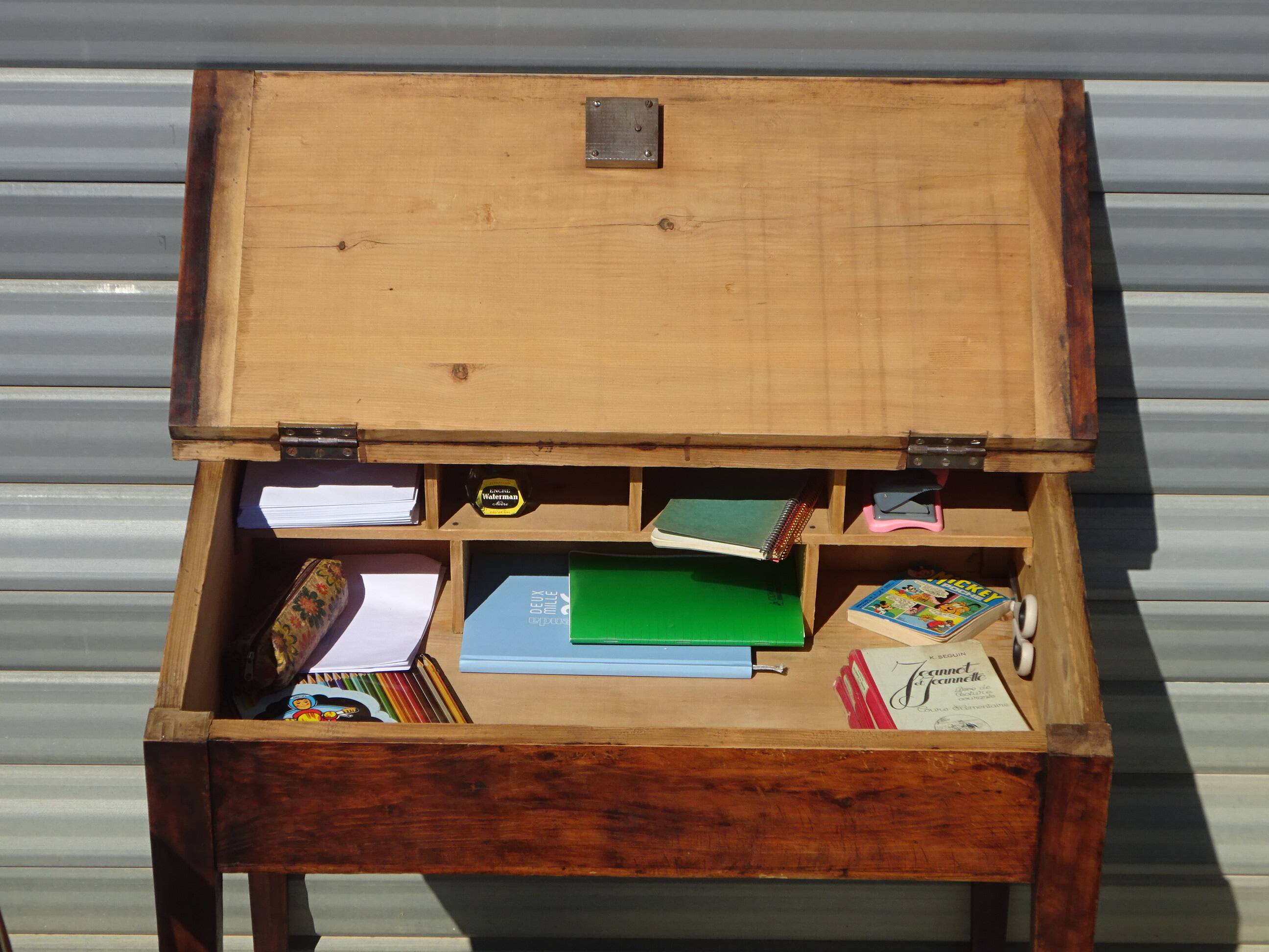 Small vintage desk with storage.