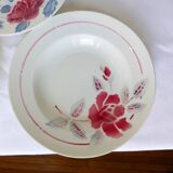 3 vintage deep plates in a jumble 220637