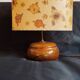 Lampe à poser avec fleurs naturelles