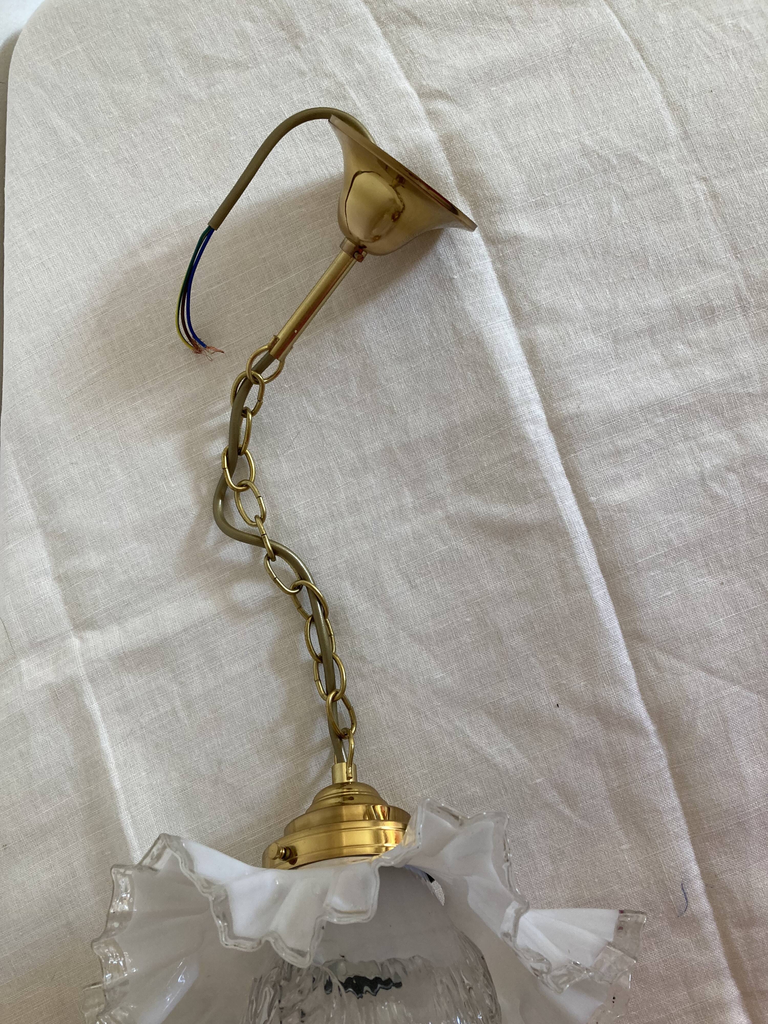 Period suspension lamp 1900 in opaline