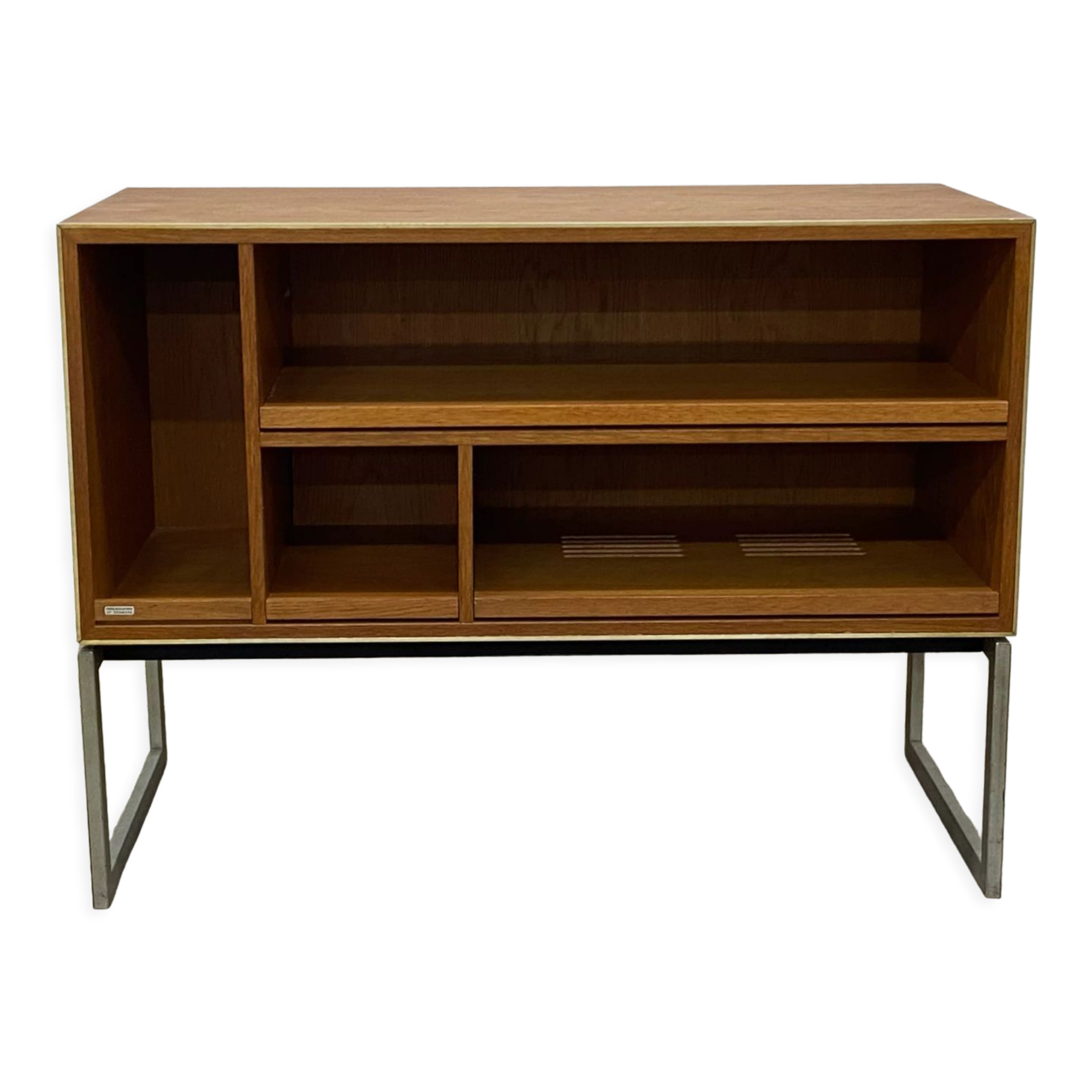 Oak sideboard MC30 by Jacob Jensen for Bang and Olufsen