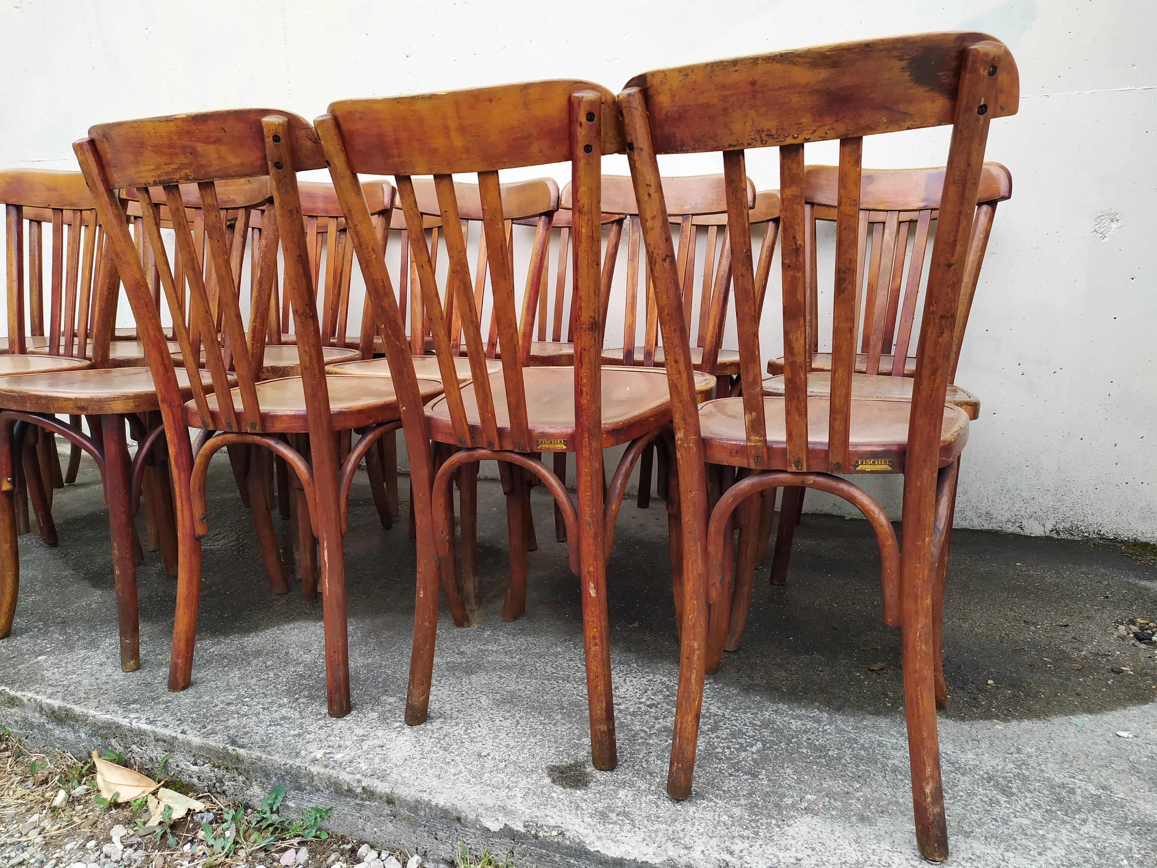 Lot de 18 chaises bistrot Fischel