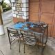 Table et chaises style industriel