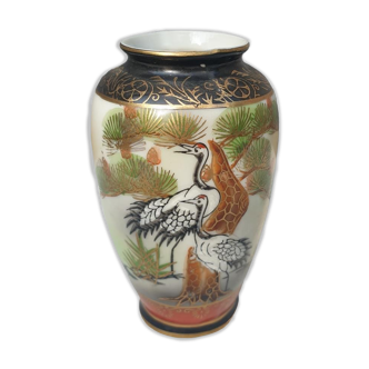Small Japanese vase porcelain Satsuma couple of cranes