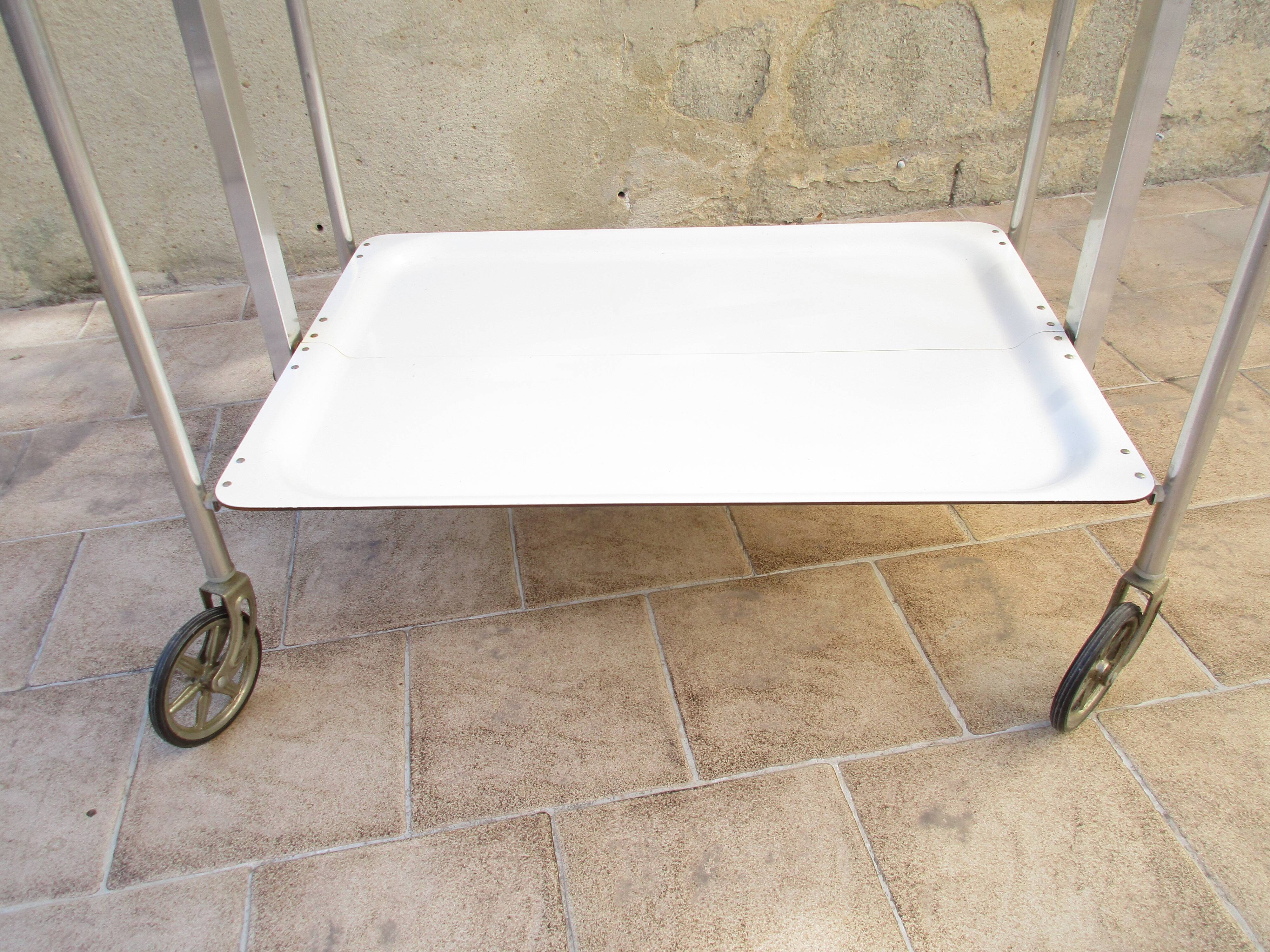 Roller folding extra table
