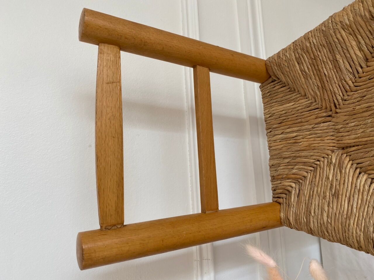 Vintage mulched child chair