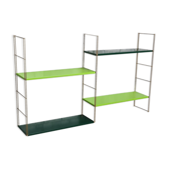 Etagere string style tomado 1960 metal 4 tablettes 3 montants. Montant or petites traces d oxidation