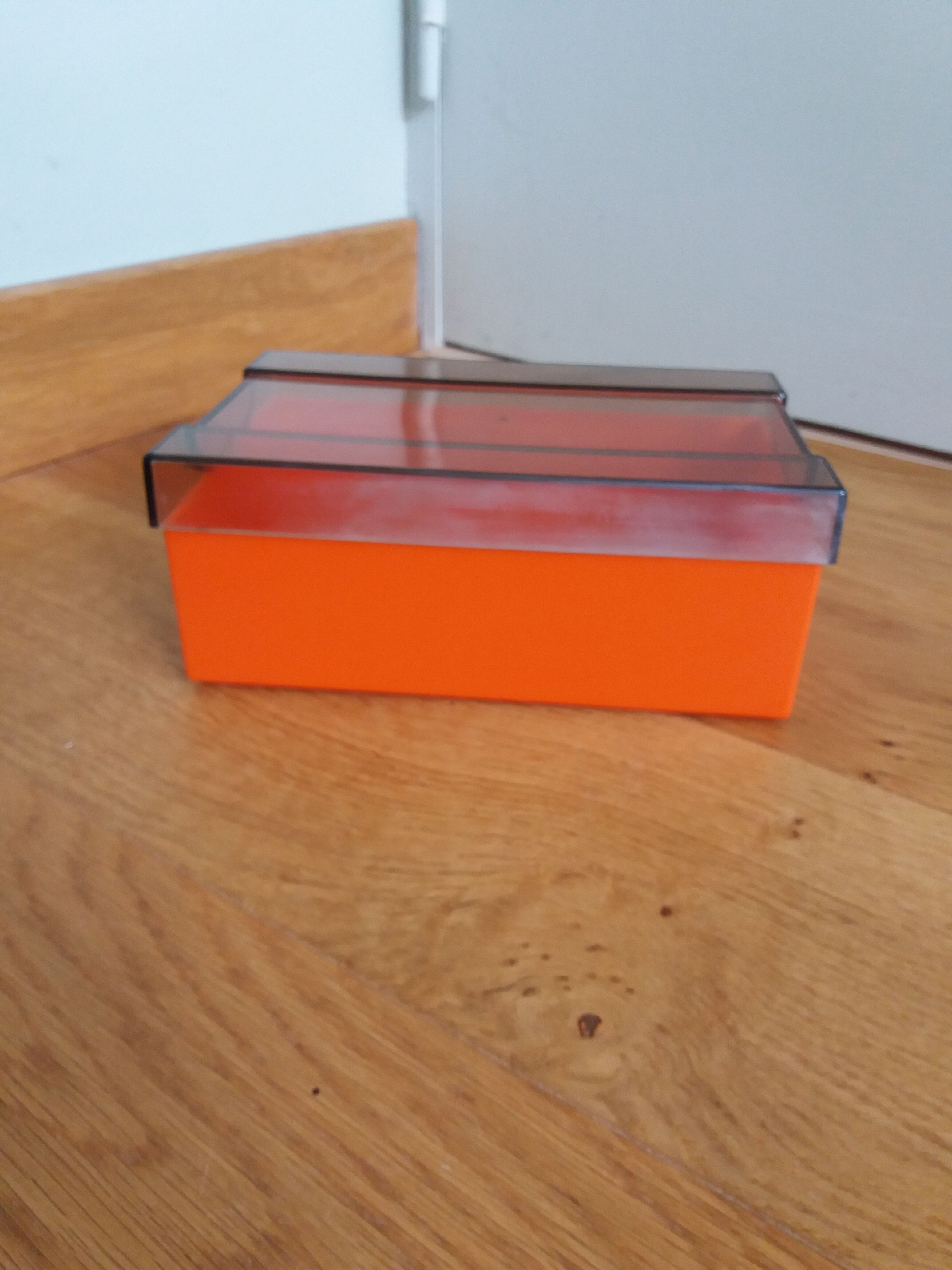 Sugar box 70s orange