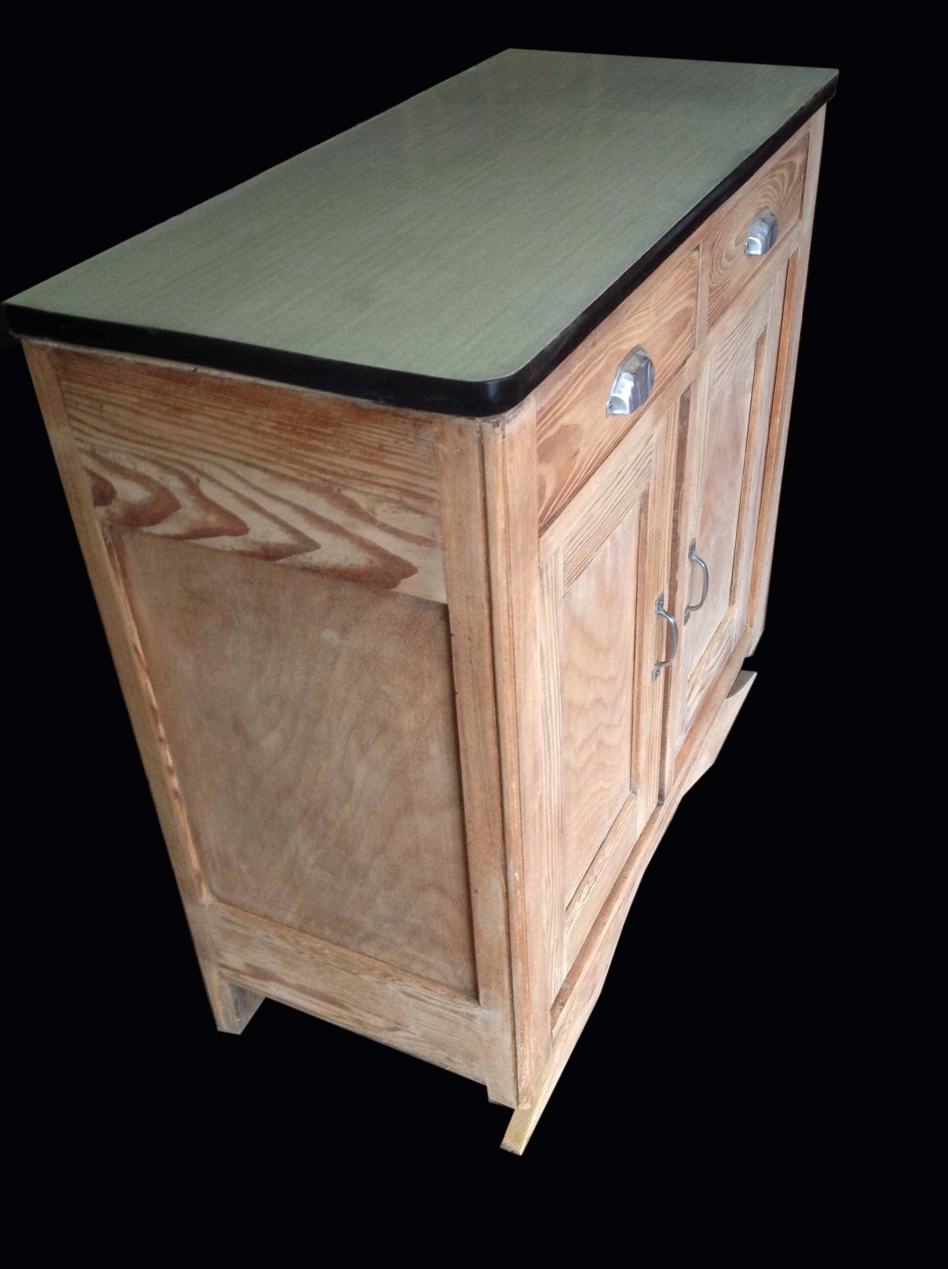 Parisian Buffet in Raw Pine