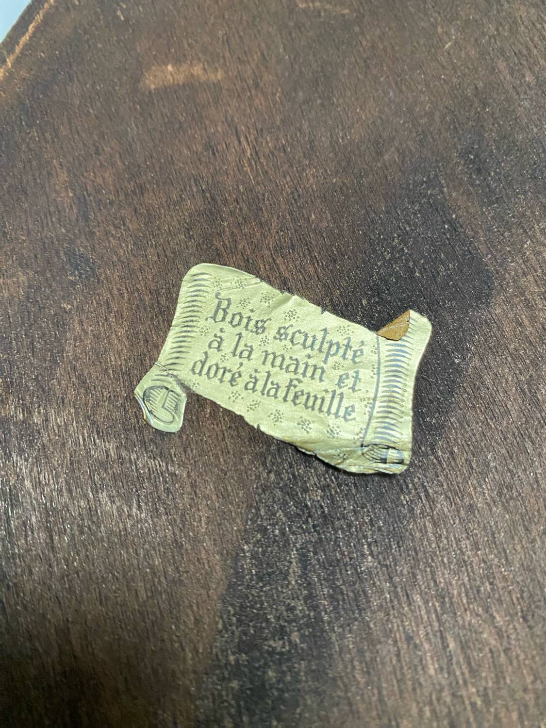 Large oval mirror in wood gilded with fine gold