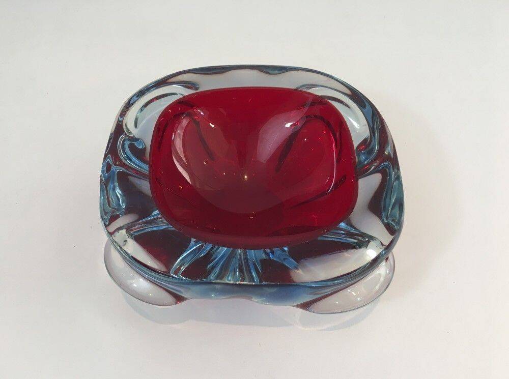 Two-tone crystal ashtray