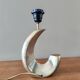 Pied de lampe desing vintage en laiton forme vague