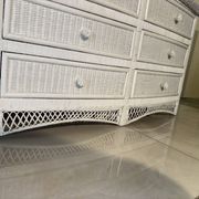 Ensemble chambre rotin blanc : commode, miroir, lit, panier