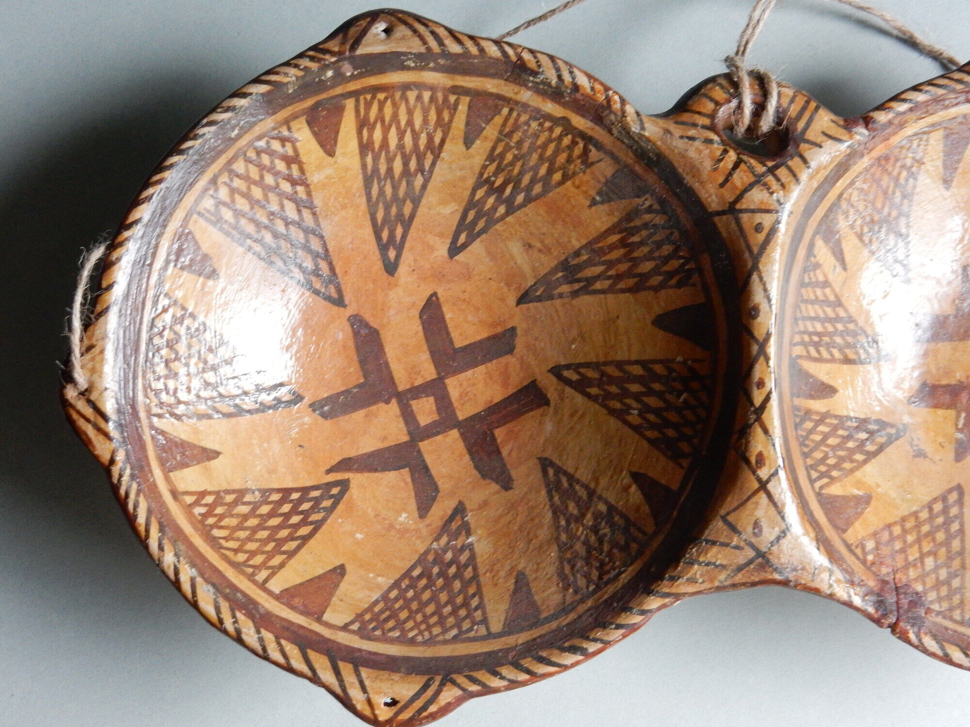 Berber dish ideqqi, artisanal pottery of Kabylia in terracotta