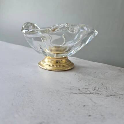 Ashtray/trinket dish in white crystal Val Saint Lambert Belgium