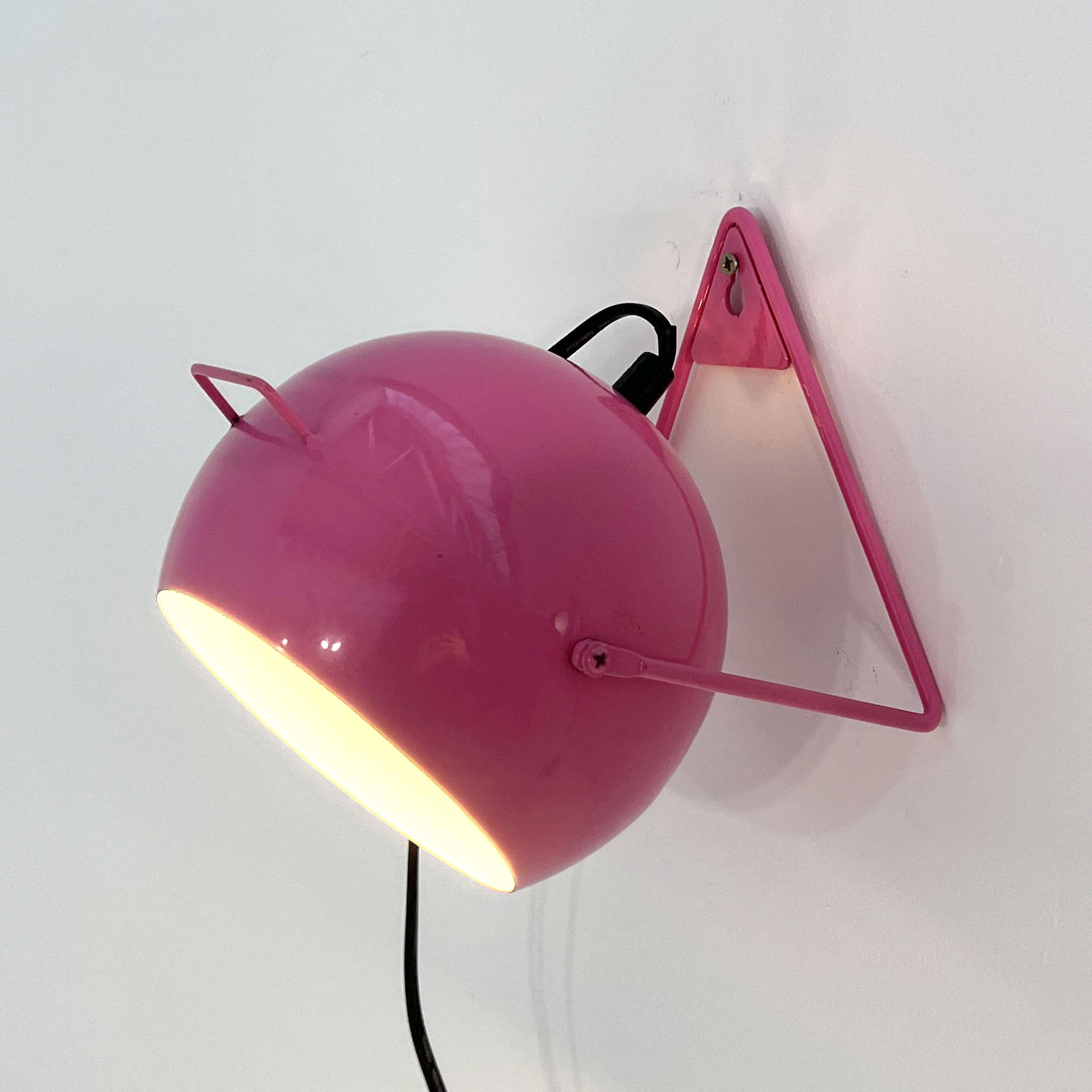 Paire de lampes de chevets ou murales roses, 1970