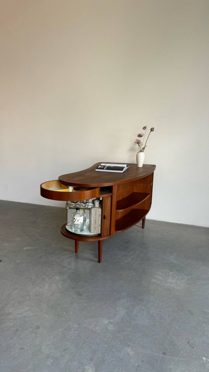 Vintage desk Kai Kristiansen with bar