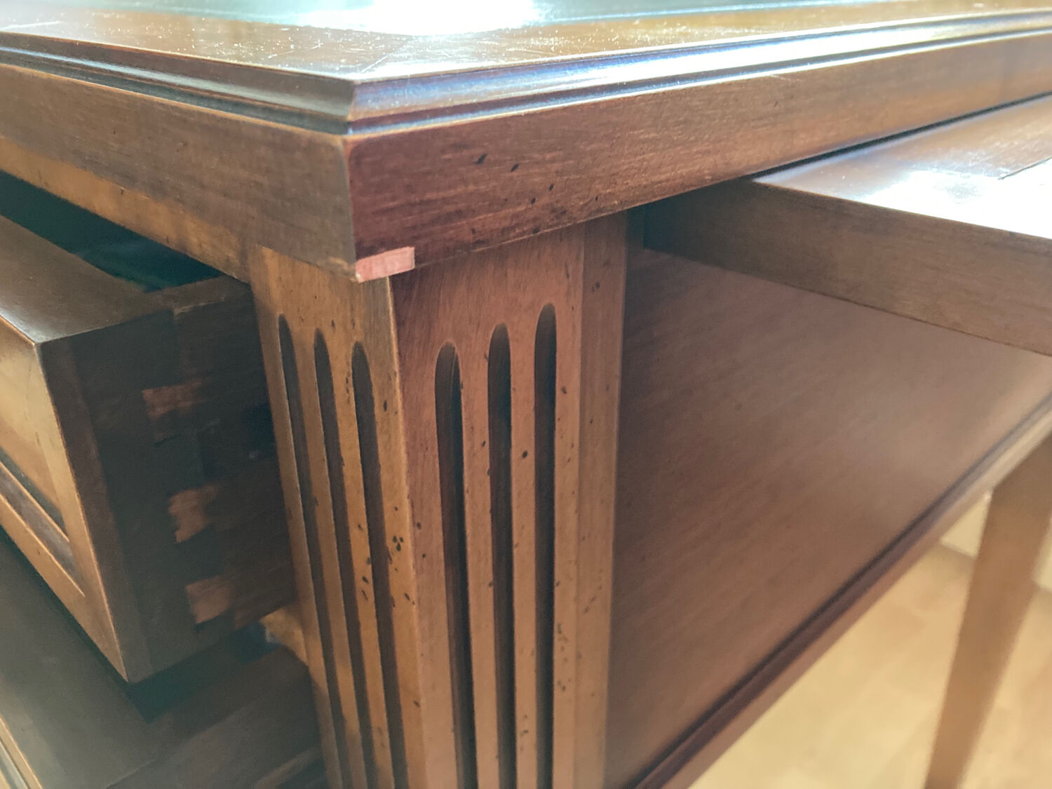 Napoleon Empire style wood and green leather desk 4 drawers 2 sliding shelves