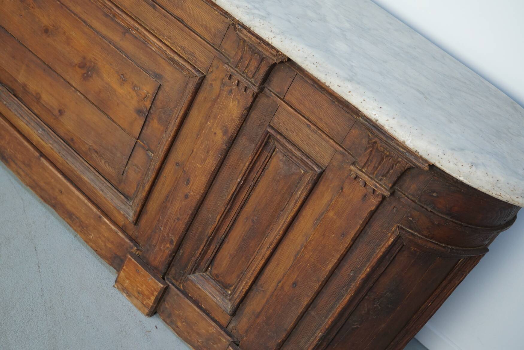Antique Shop Counter / Kitchen Island in Dutch Pine and Marble, 19th Century