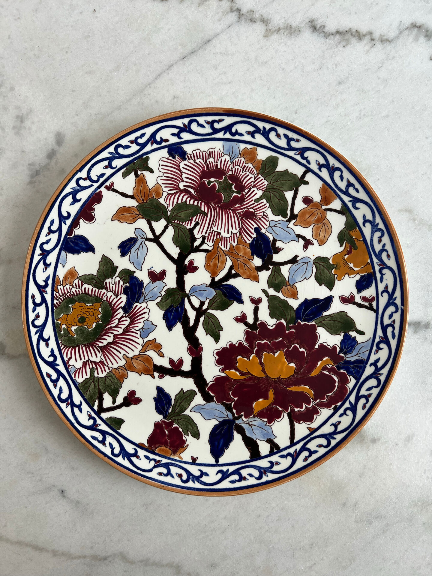 Pivoine gien assiette de présentation